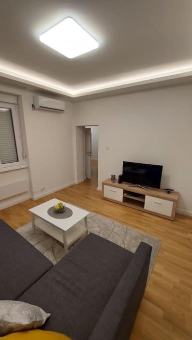 Apartment Green Lux Belgrad Dış mekan fotoğraf